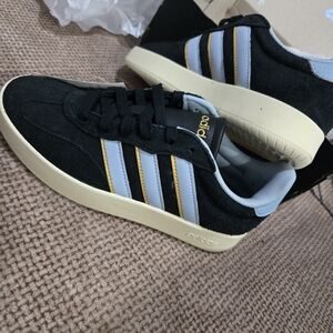 Adidas Women's Black and Light Blue Sneakers